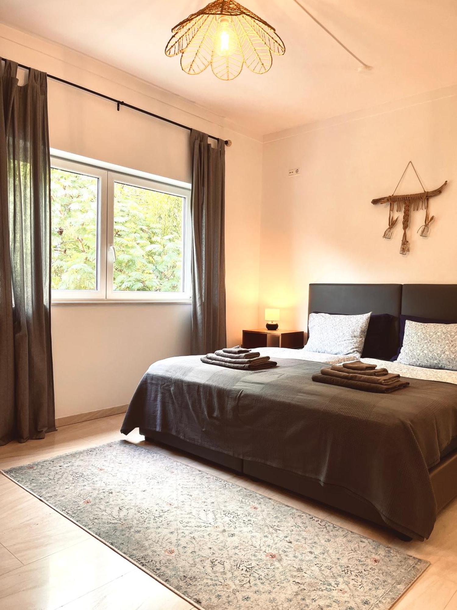 Edles Apartment In Architektenvilla Mit Grossem Pool, Sauna, Dachterrasse Und Malerischem Garten Pataias Kültér fotó